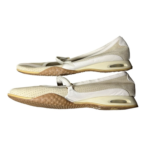 Cole Haan / Nike Air - White and Beige Athletic Shoes - Picture 1 of 3